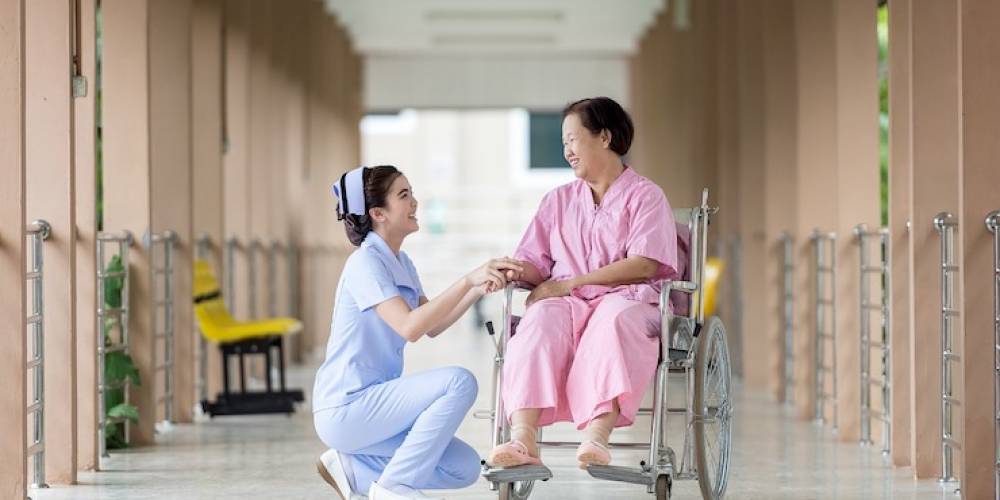 Influenza vaccination for healthcare workers who care for people aged 60 or older living in long-term care institutions